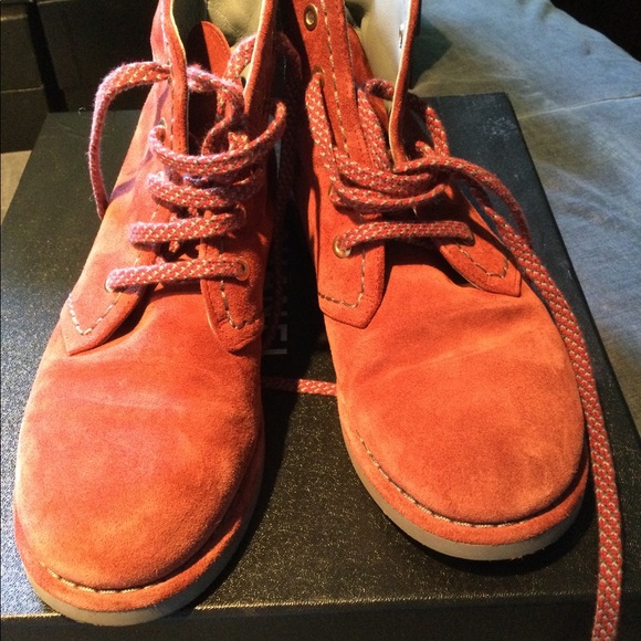 Burgundy Chanel boots - Picture 8 of 14